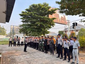 Read more about the article Operasi Patuh Kapuas 2025 di Kabupaten Sambas, Dishub Turut Serta dalam Penindakan Lalu Lintas