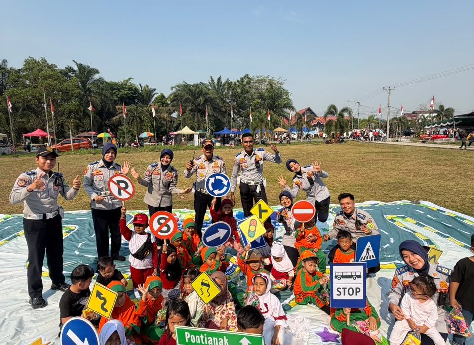 Meriahkan Hari Anak Nasional, Dishub Sambas Tanamkan Kesadaran Lalu Lintas Sejak Dini di Car Free Day