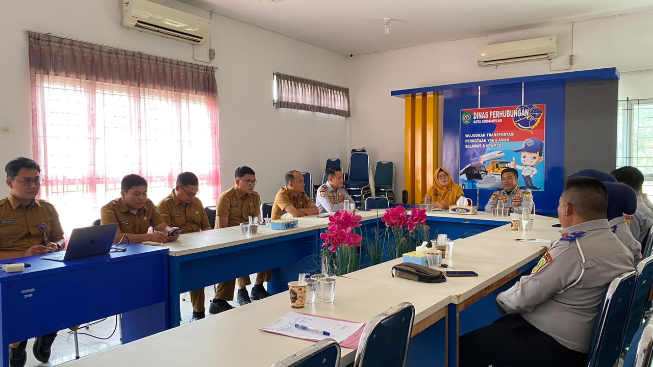 Dishub Sambas Kunjungan Kerja ke Dishub Singkawang, Bahas SOTK dan Penguatan Koordinasi